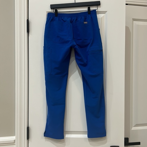 Figs Scrub Pant - Yola Skinny Scrub Pant - Gently Used - Very Good Condition - Picture 2 of 3